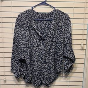 Loose fitting “KAARI blue” blouse (L)